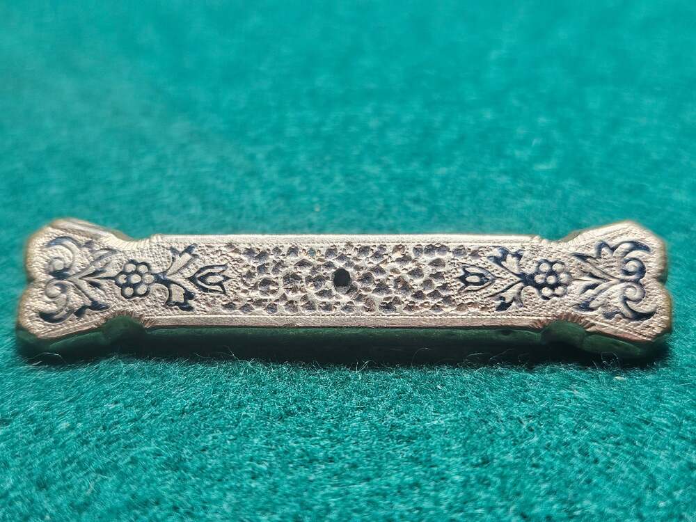 Antique Edwardian Taille D' Epargne Mourning Pin.